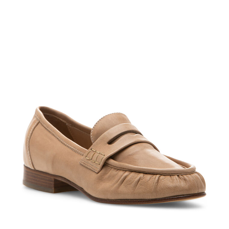 Viola Loafer image number null