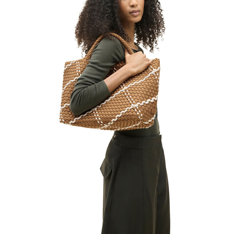 St. Barths Medium Tote image number null