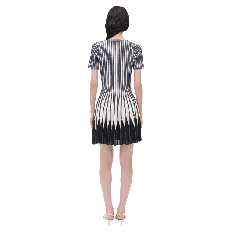 Beckett Short Sleeve V-Neck Knit Mini Dress image number null