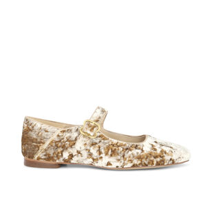 Michaela Mary Jane Flat