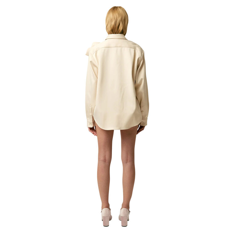 Anders Long Sleeve Shirt With 3D Flower Detail image number null