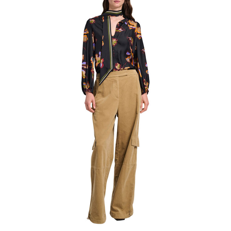 Floral Seductive Blouse image number null
