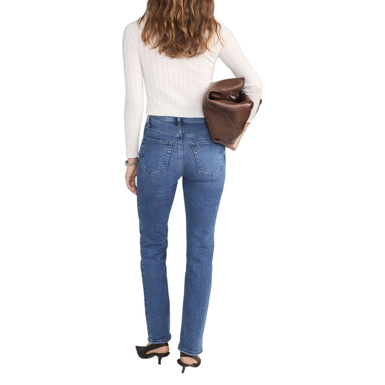 Le Sleek Straight Jean image number null