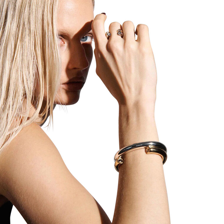 Miley Cuff image number null