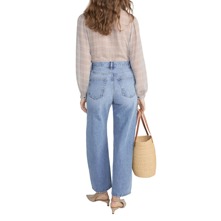 The Bow Crop Jean image number null