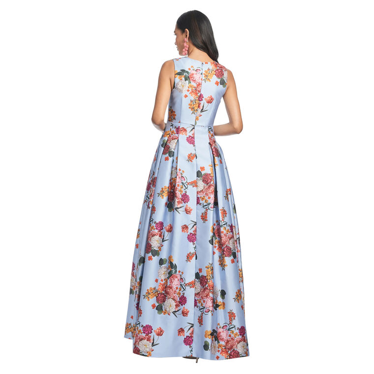 Brooke Sleeveless Box Pleat Gown image number null