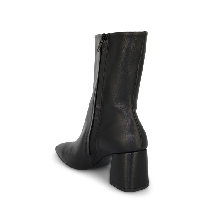 Soft Kid Leather Bootie image number null
