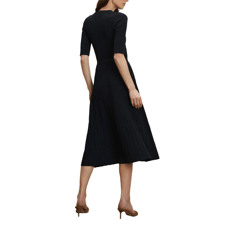 Elthea Short Sleeve Belted Knit Midi Dress image number null