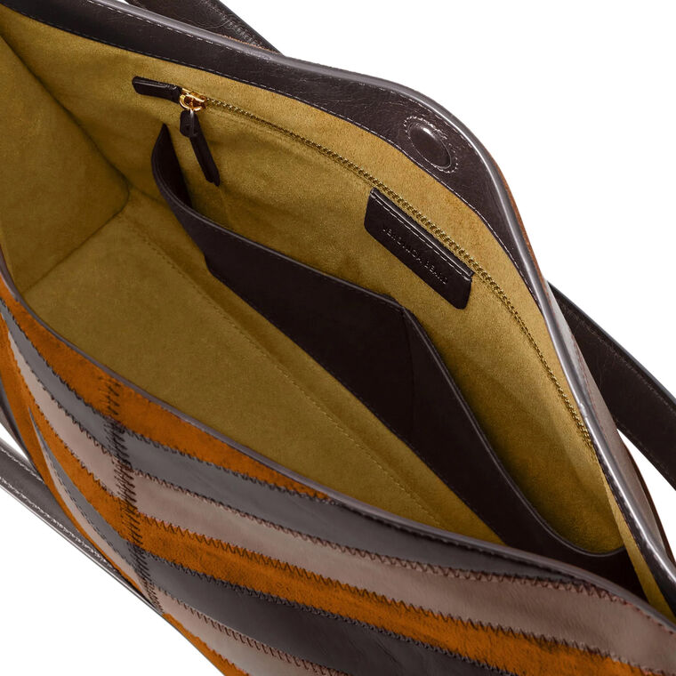 Chevron Vida Shoulder Bag image number null