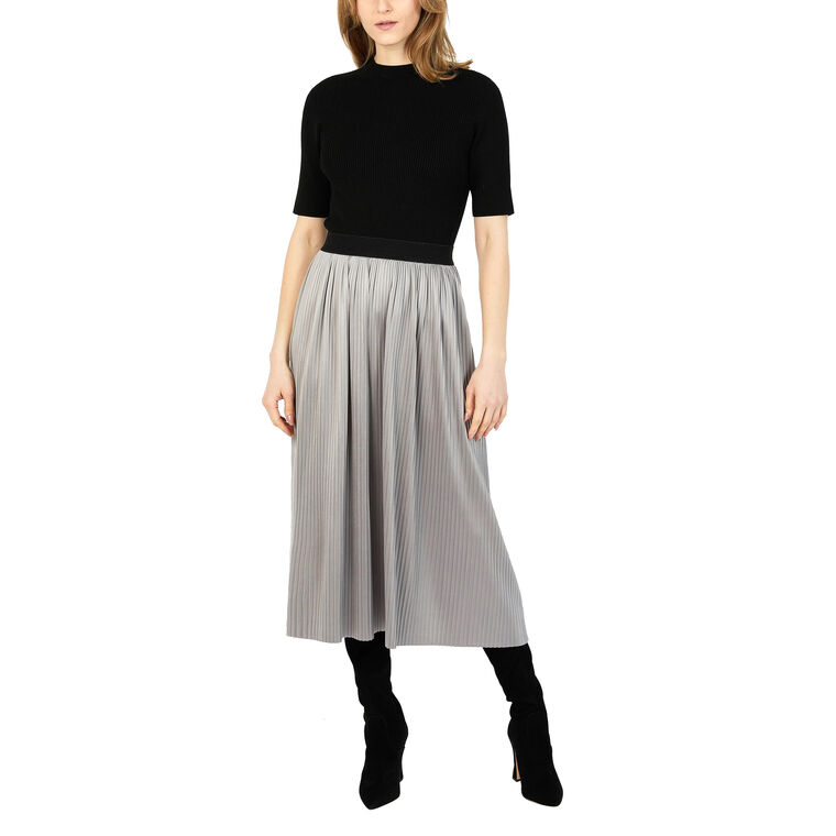 Fantasy Pleated Knit Midi Skirt image number null
