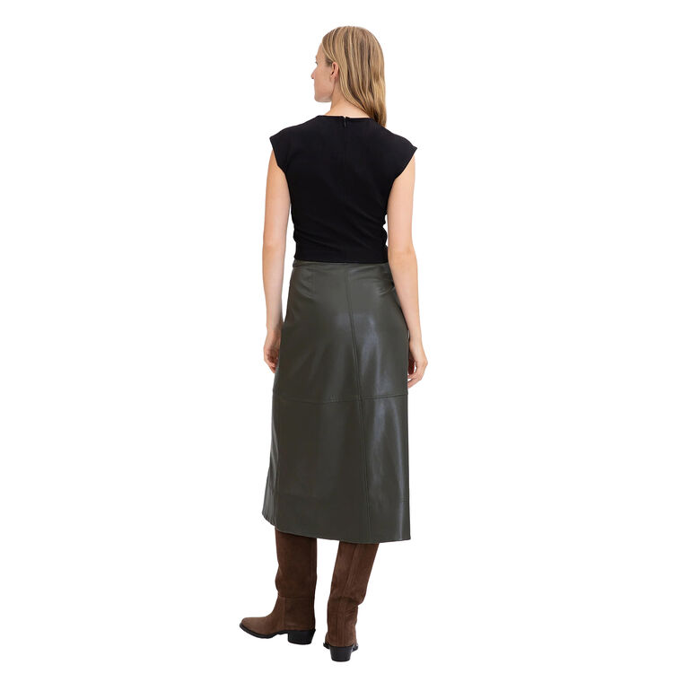 Betty Top image number null