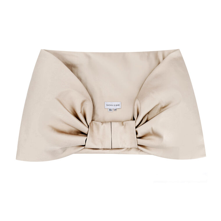 Hug Shawl image number null