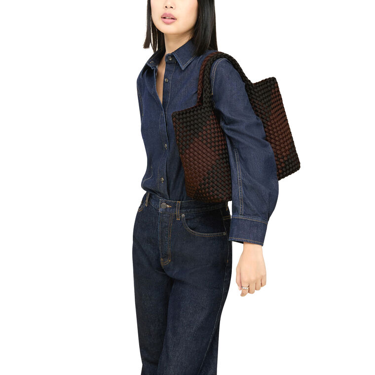St. Barths Medium Tote In Plaid image number null
