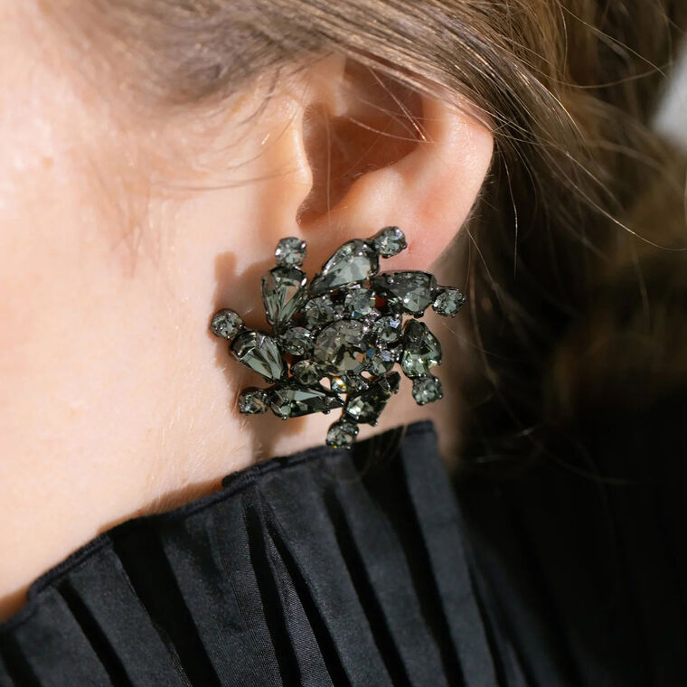 Shereen Stud Earrings image number null