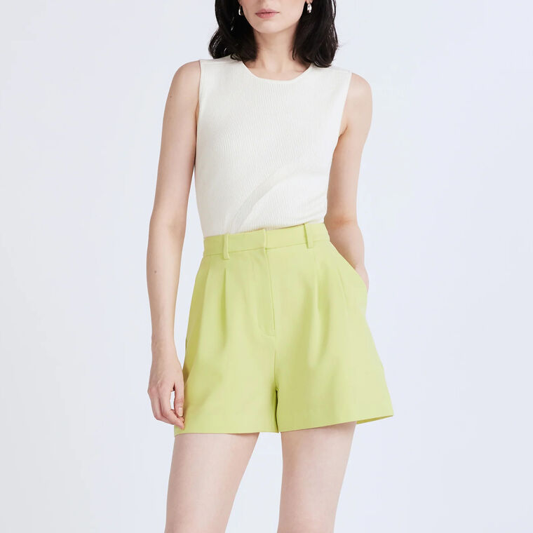 Talulah Short image number null