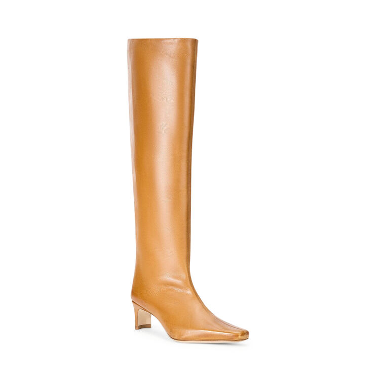 Wally Boot image number null