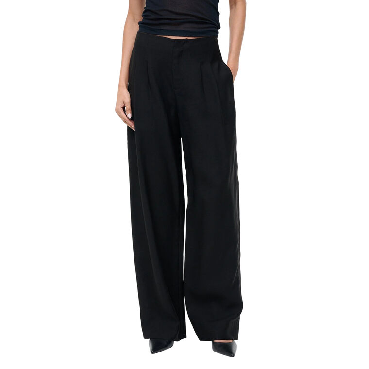 Pierre Pant image number null