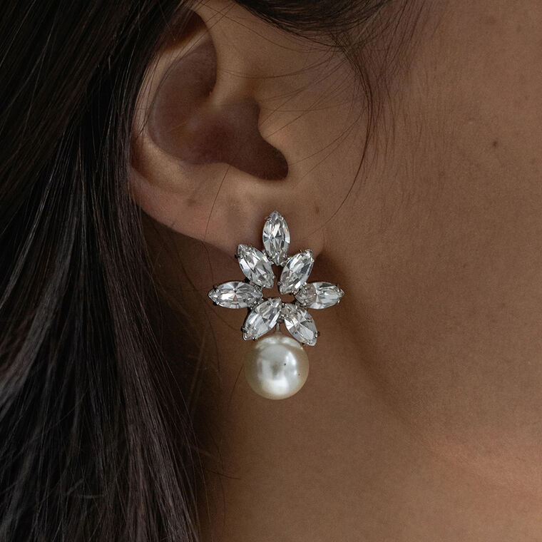 Liza Earrings image number null