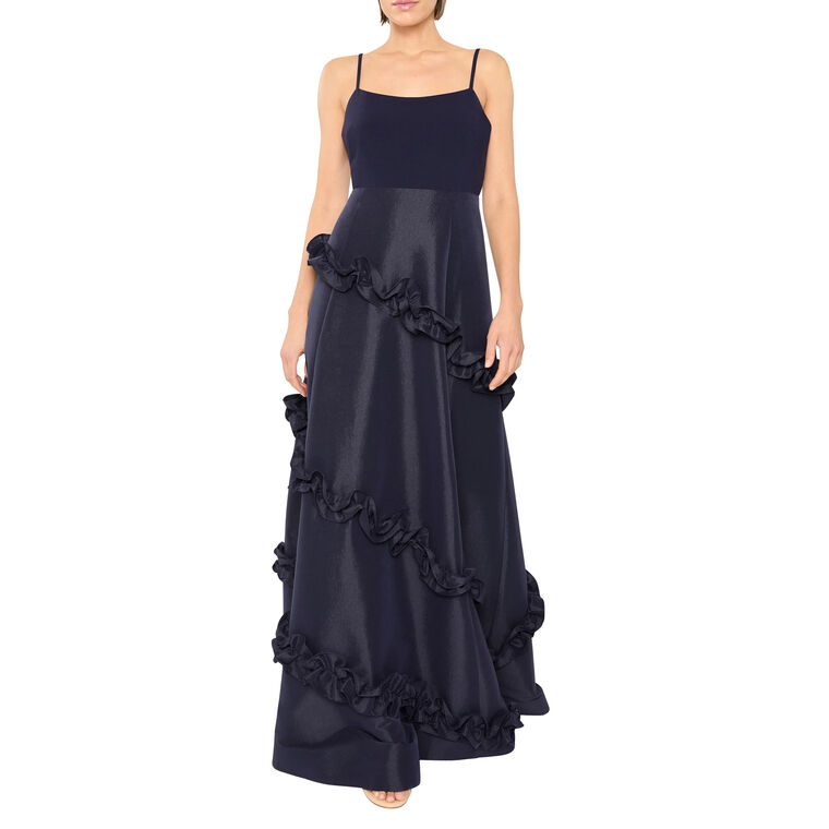 Arissa Sleeveless Scoopneck Gown image number null