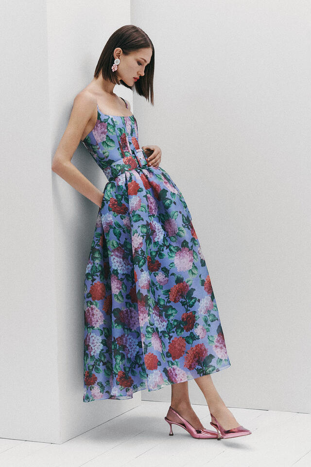 Shop the latest from Carolina Herrera