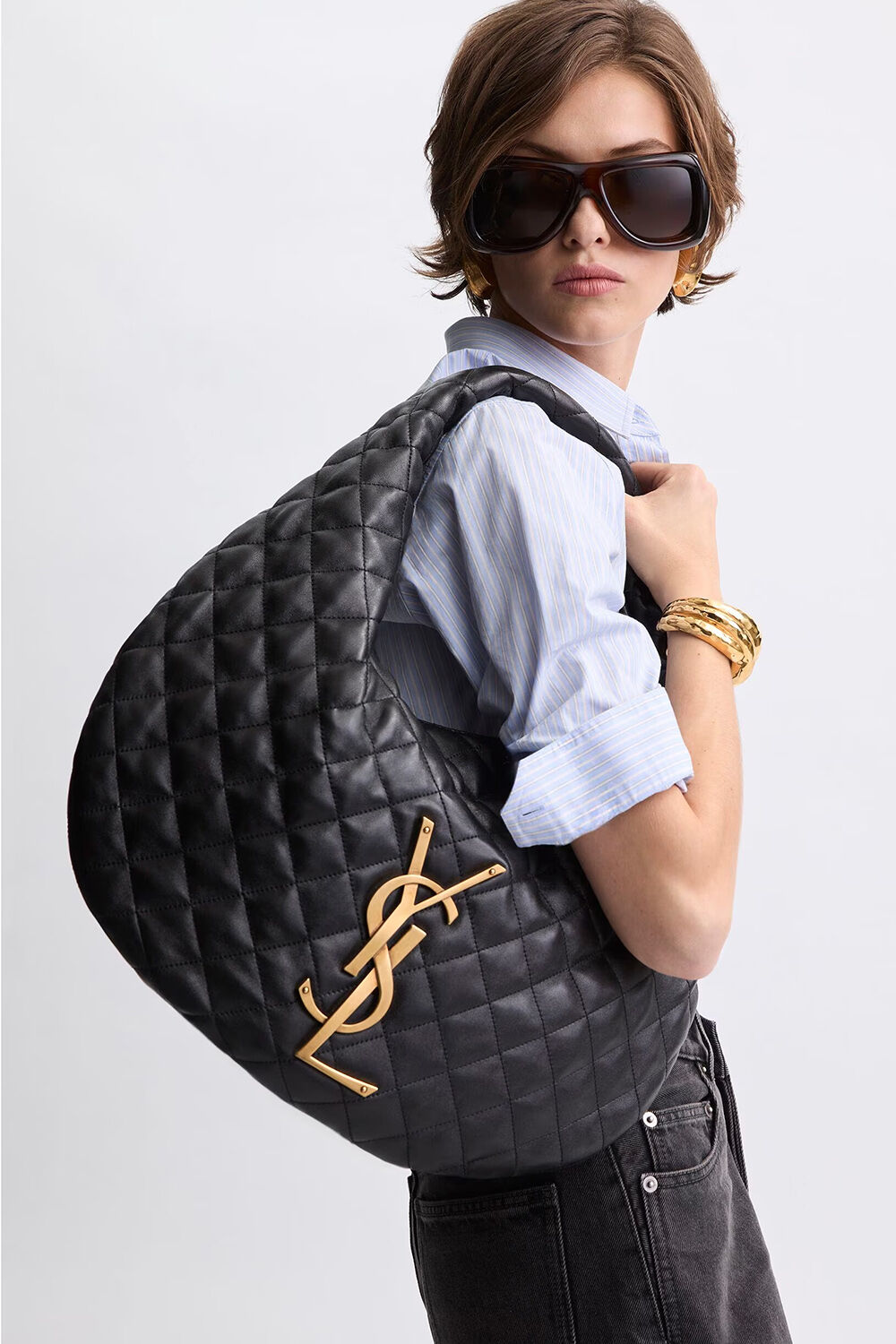 Shop the latest from SAINT LAURENT