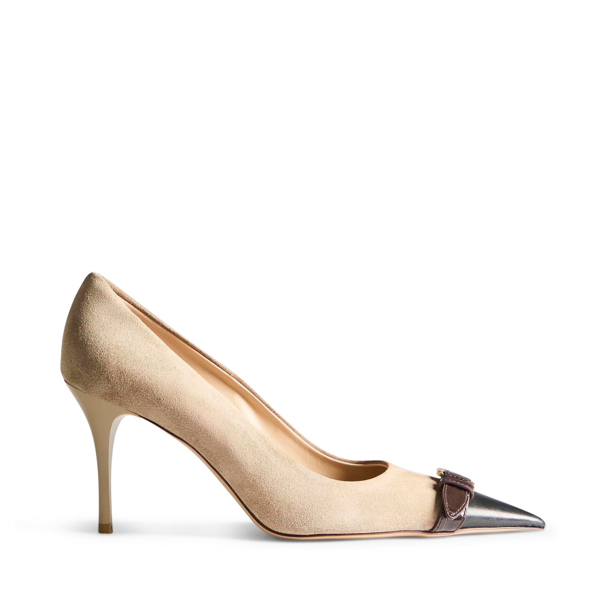 Buckle Pump